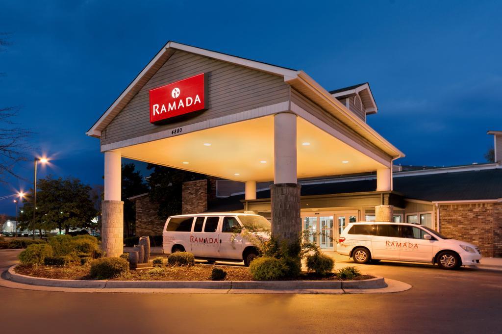 Ramada Huntsville Eksteriør billede